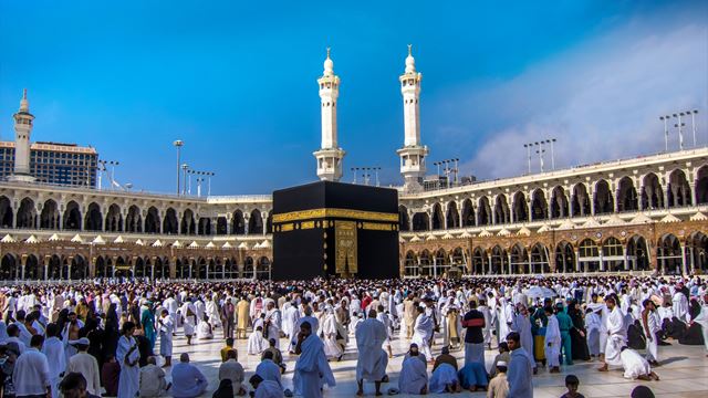 Khutbah Jum’at: Kewajiban Haji Bagi Yang Mampu